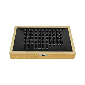 Jeu de piges de contrôle avec tête marquée