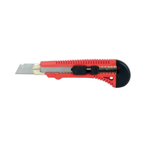 Cutter plastique avec armature métal