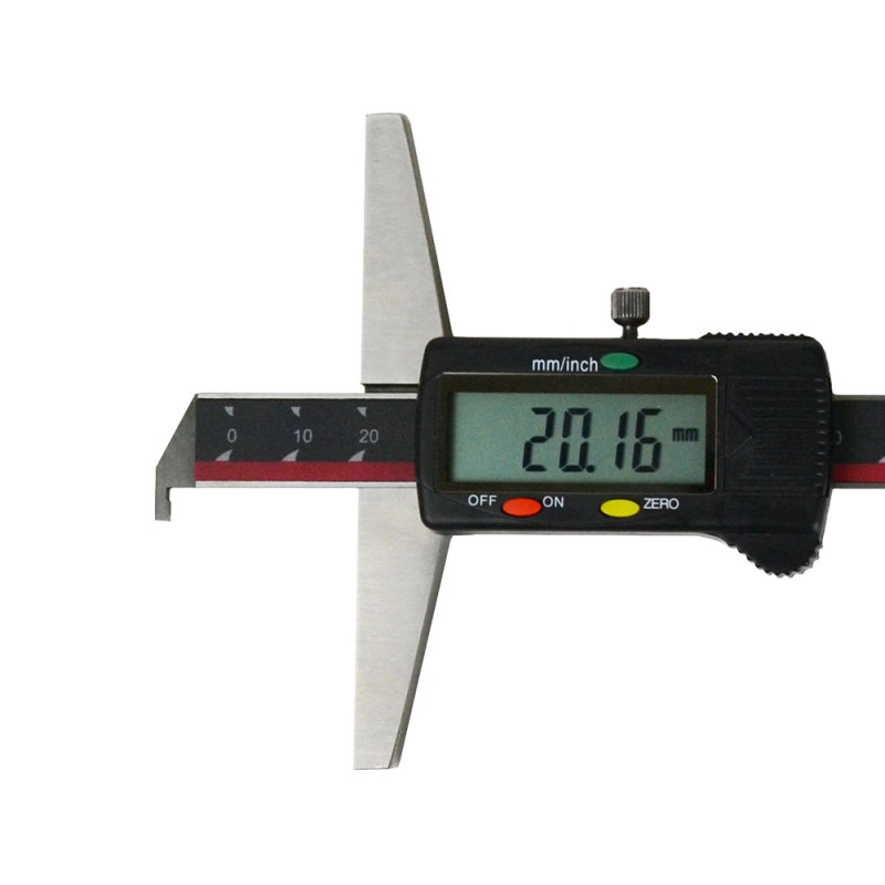 Vue de l'afficheur et du corps inoxydable d’une jauge de profondeur digitale